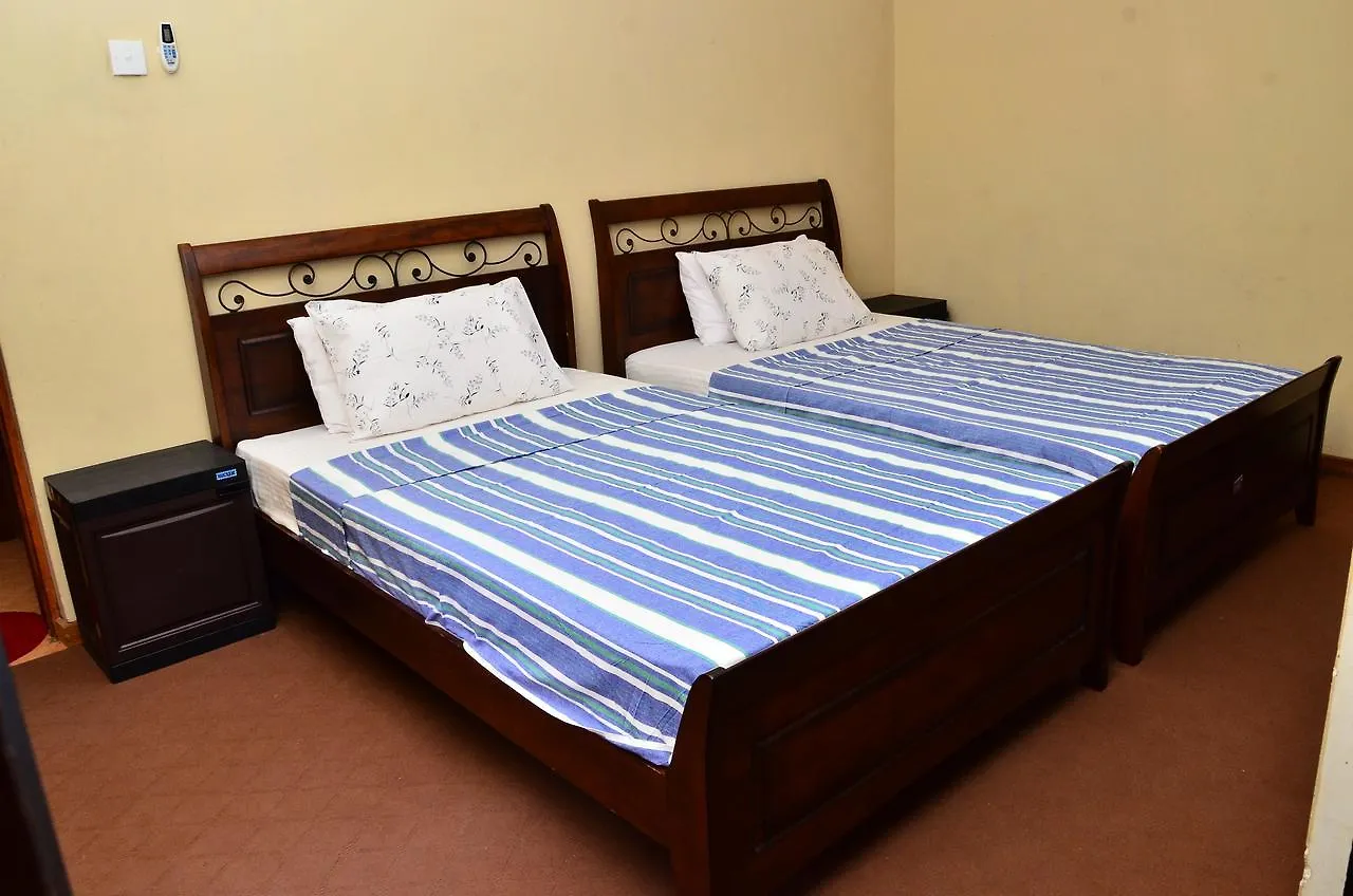 *** منتجع Deer Point Hotel كاندي سريلانكا