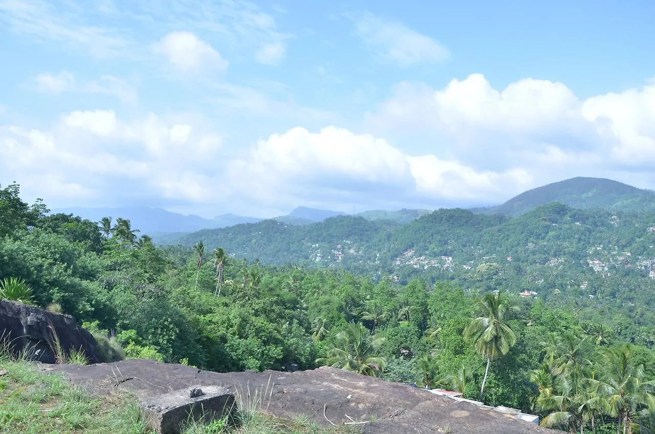 Resort Deer Point Hotel Kandy