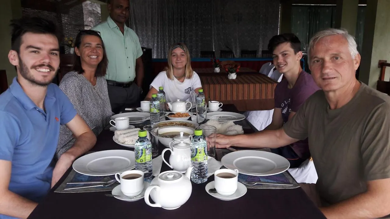Resort Deer Point Hotel Kandy